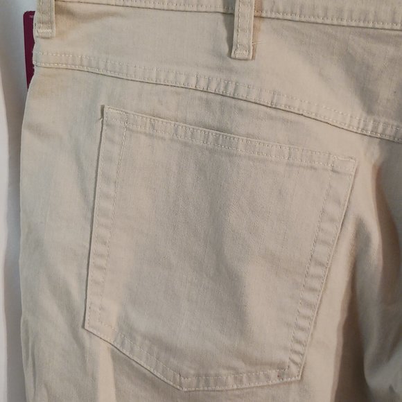 NWT Womens Capris Lee Riders 24W Beige - Oatmeal Color - Picture 9 of 14